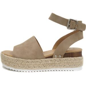 Soda Beige Wedges - size 8